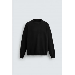 Pull noir col rond