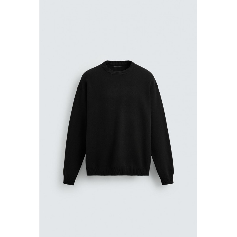 Pull noir col rond